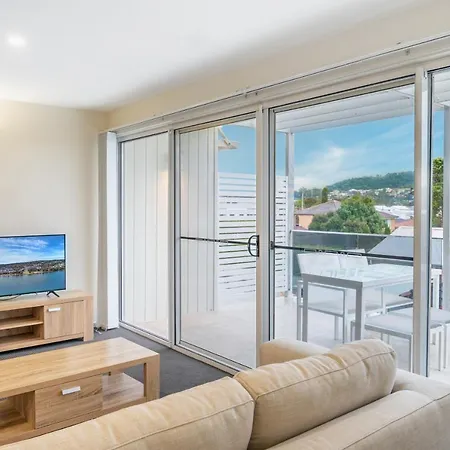 Warners Bay Apartments Exterior photo