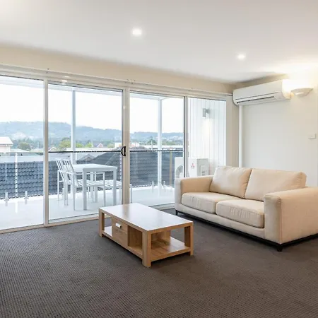 Warners Bay Apartments Exterior photo