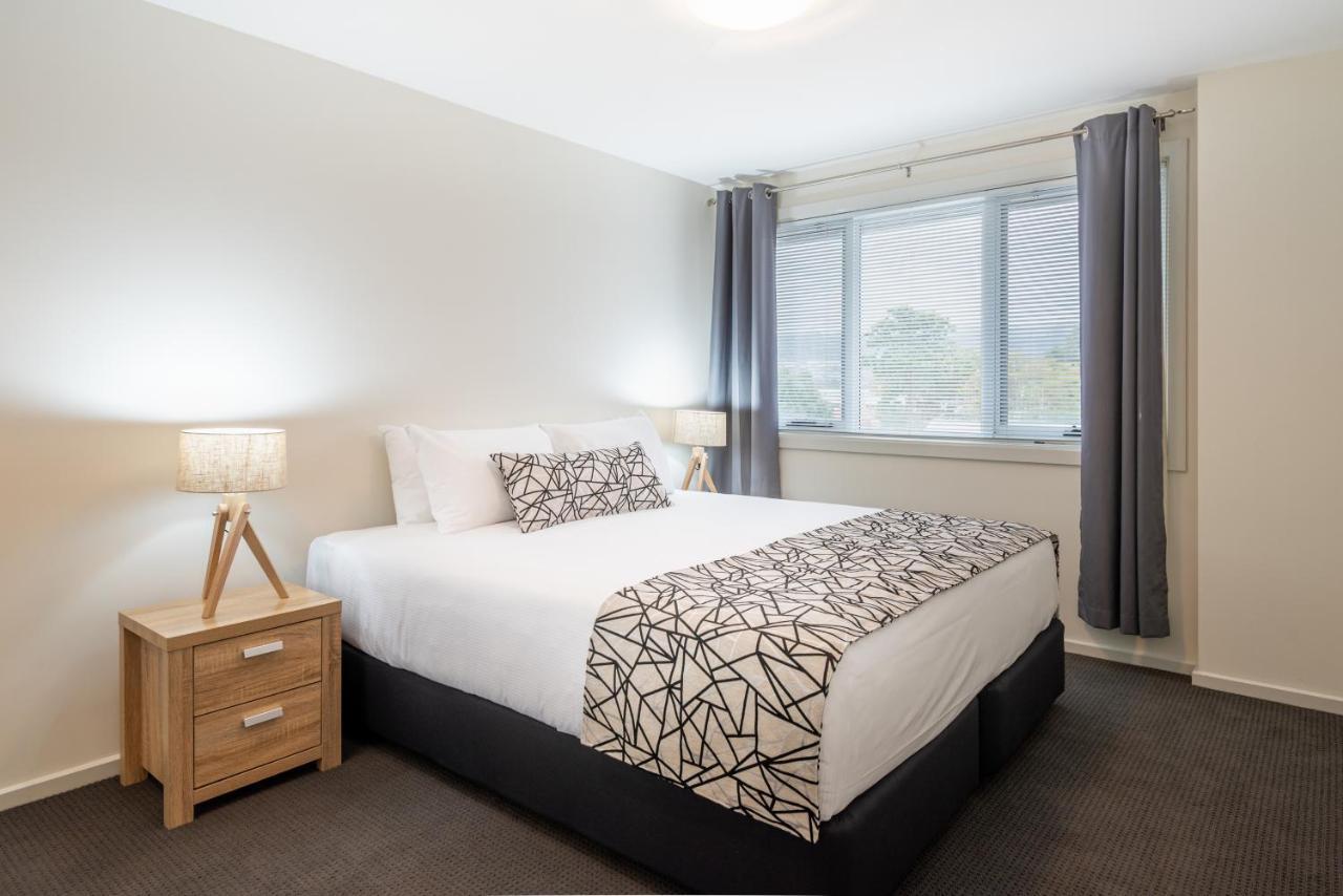 Warners Bay Apartments Aparthotel